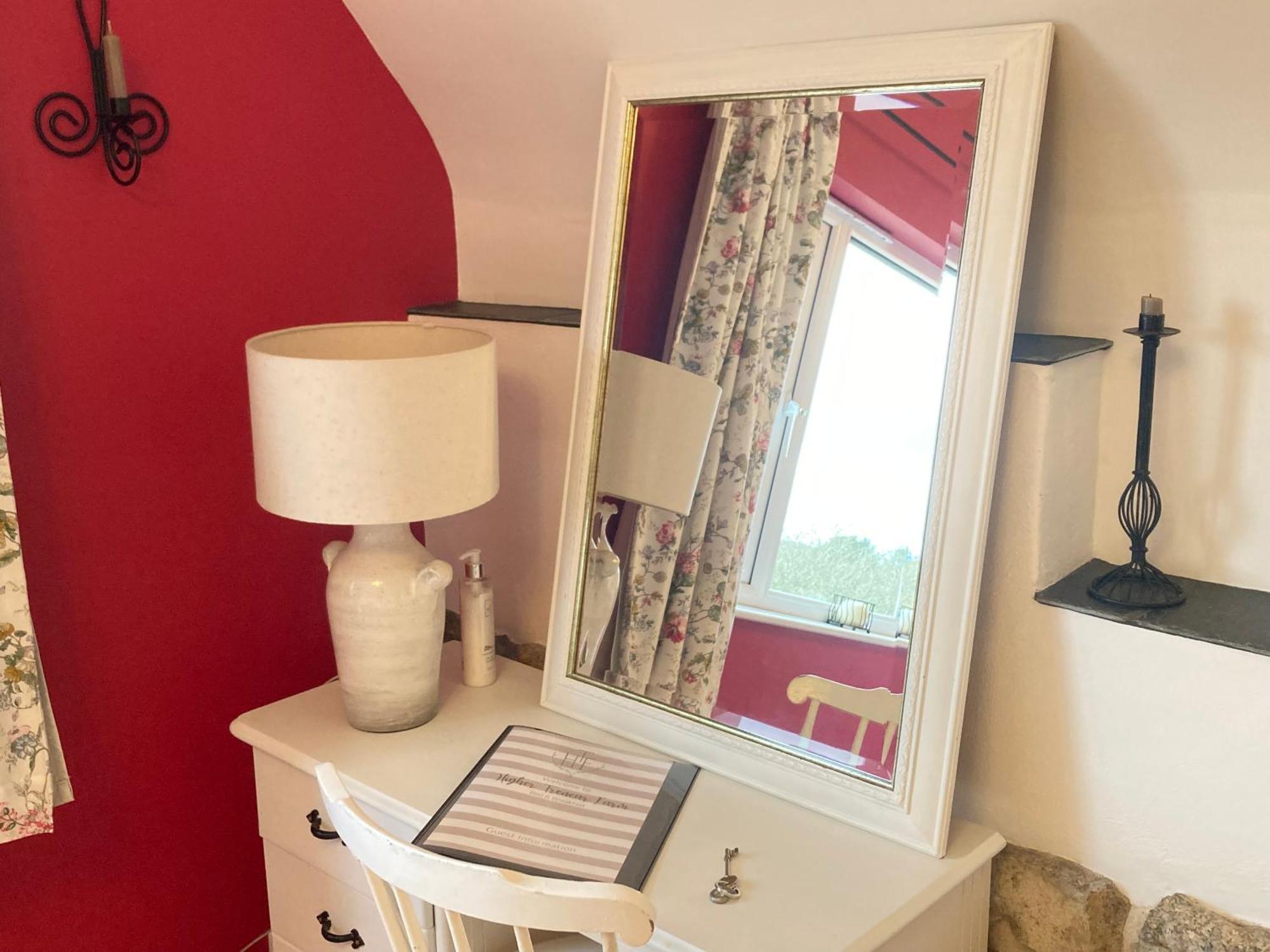 Higher Trenear Farm B&B Helston Δωμάτιο φωτογραφία